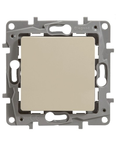 Выключатель 10AX-250В ETIKA, слоновая кость (672301). Выключатель. LegranD в Воронеже